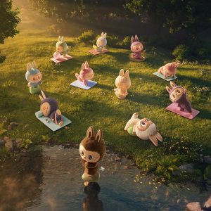 Figura Labubu Stretch Out – Collezione Lazy Yoga