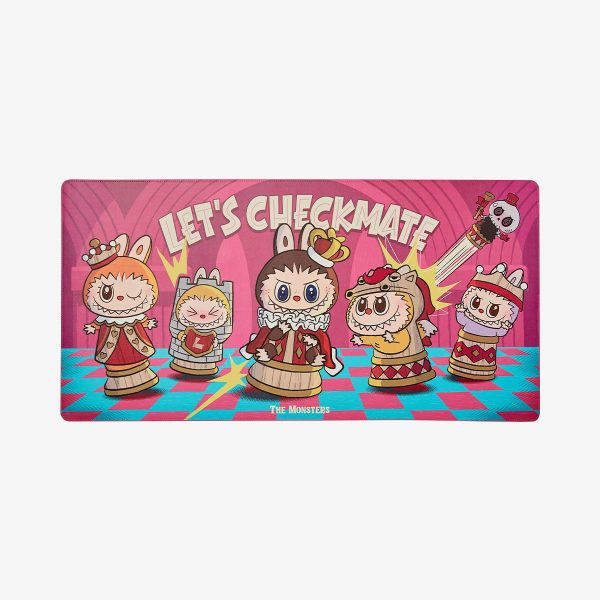 Tappetino da Scrivania Labubu – Collezione Let’s Checkmate