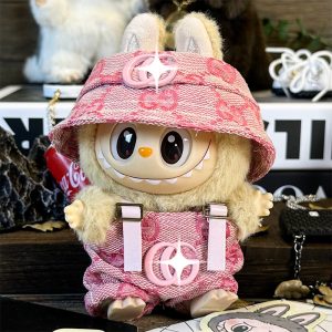 Labubu Pink Chic Rosa Pastello – Dolcezza ed Eleganza Fashion