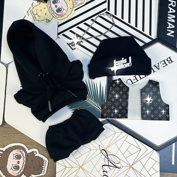 Completo Black Streetwear per Labubu – Stile Urbano e Carisma Misterioso - Immagine di 2